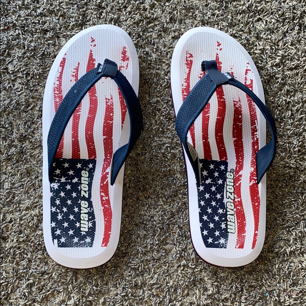 Wave Zone Red, White, and Blue Flag Flip Flops